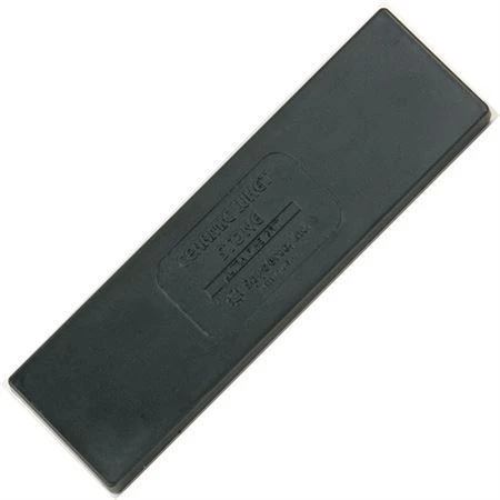 Spyderco 302UF Bench Stone Ultra With High Alumina Ceramic Construction 2 Spyderco 302UF Bench Stone Ultra With High Alumina Ceramic Construction - Image 2